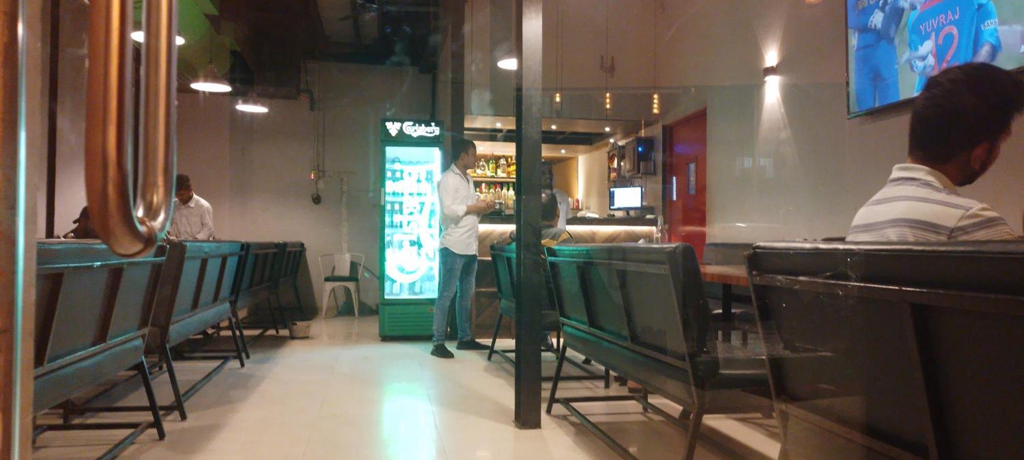 Shine Hospitality Group 2* Bombay